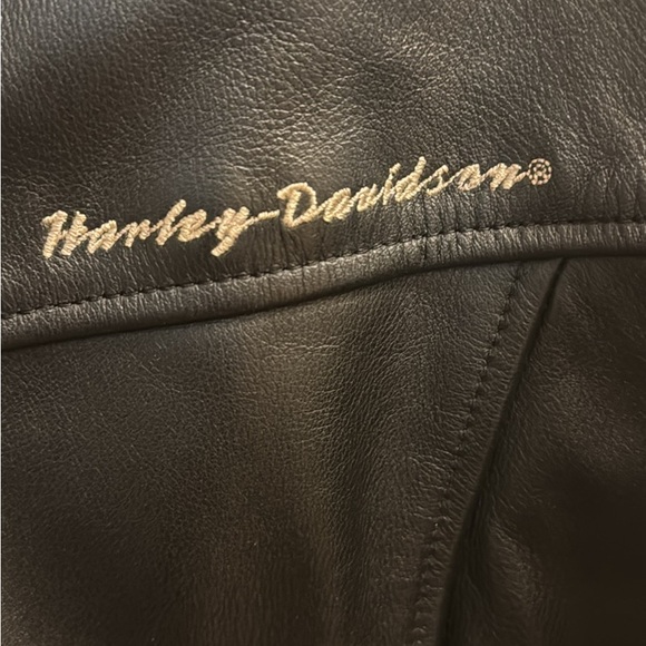 Harley Davidson Vintage Leather Jacket - Picture 4 of 10